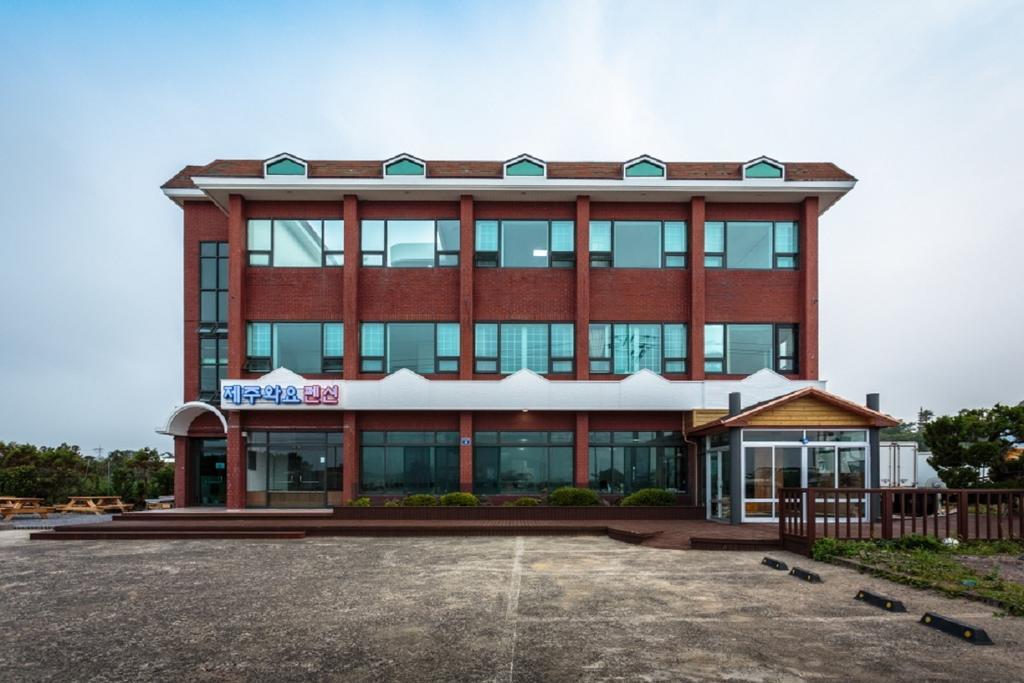 Jeju Wayo Pension Экстерьер фото